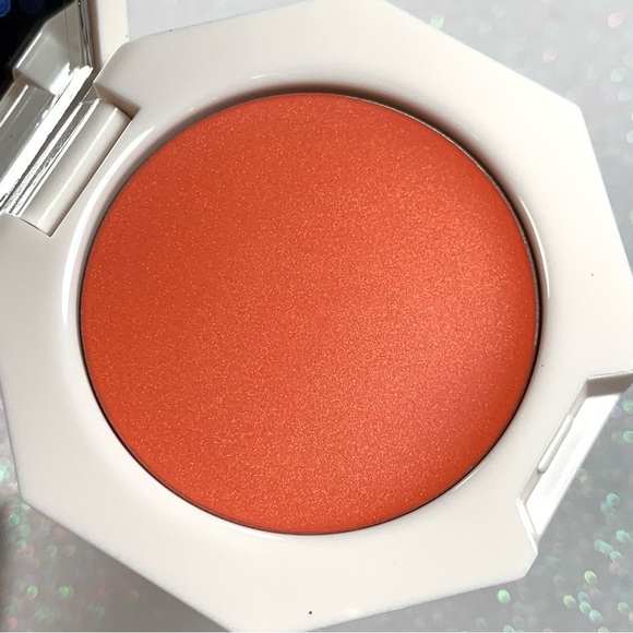 Fenty Cream Blush Peach Face - Picture 2 of 3